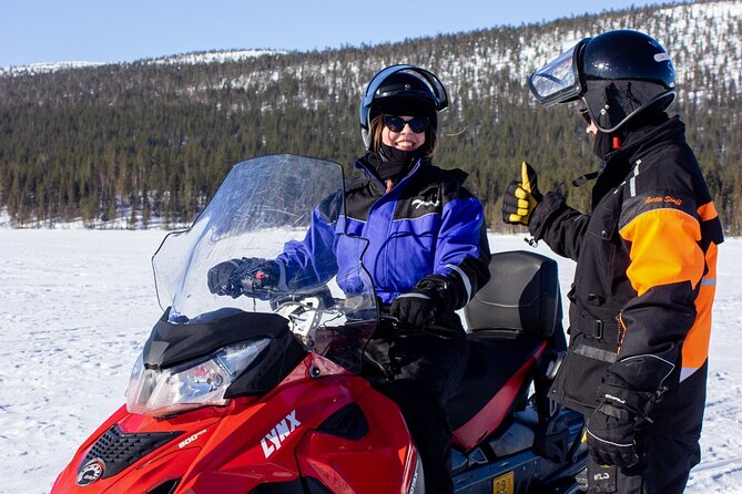 3 Hour Snowmobile Safari Around Levi with Coffee Break - Guide Nikolas and the group size