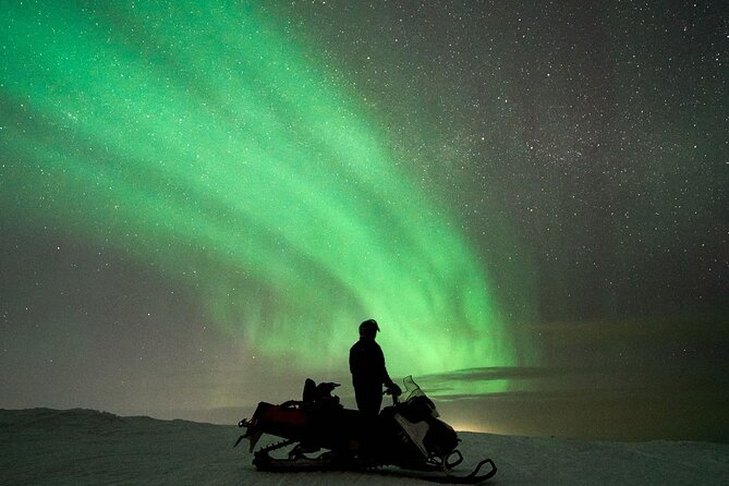3 Hours Snowmobiling under Auroras and Night Sky - Is $162.65 a fair price?