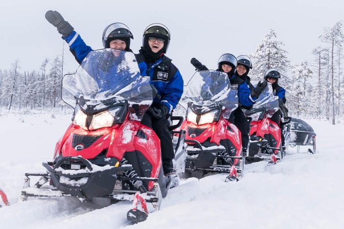 Arctic Circle Snowmobile Safari for Beginners in Rovaniemi - Learning the controls at 10 km/h