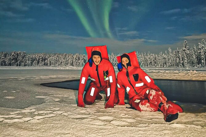 Aurora Arctic Ice Floating in Rovaniemi, Small-group - How the small group affects the evening