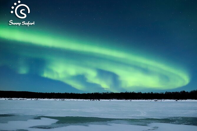 Aurora Borealis Trip in Lapland Lakeside - A straightforward aurora hunt from Rovaniemi