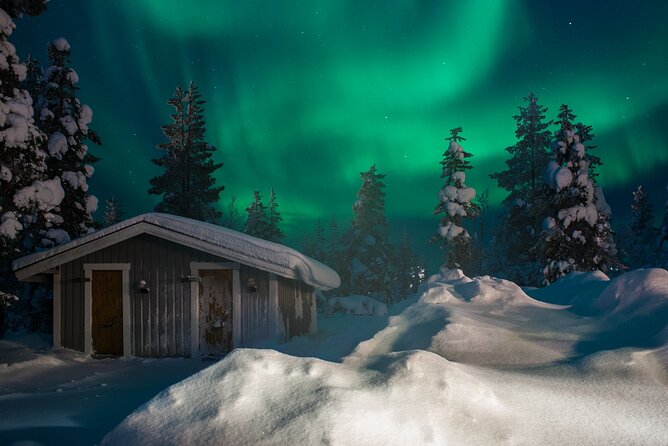 Aurora Photography Tour 3 HOURS - Guides who shape the evening