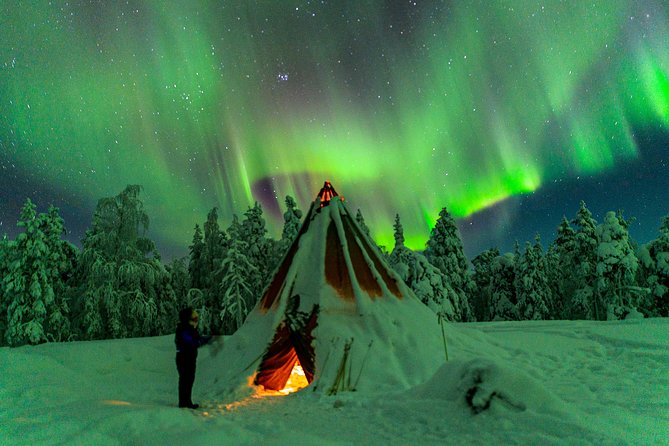 Auroras - Northern Lights Tours by Aurora Experts - Rovaniemi - Why the viewing spot matters more than a glass igloo