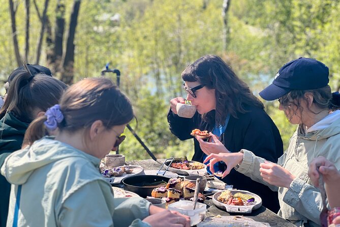 Baltic Bites - Food & Island Experience in Helsinki - Meeting at Cafe Carusel and crossing the water