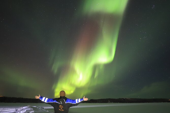 Chasing Aurora with Photographer - Small Group - Sausages, hot drinks, and a real northern pause