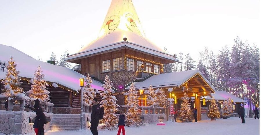 City tour and Santa Claus village visit in Lapland - Rovaniemi’s story and its Santa Claus identity