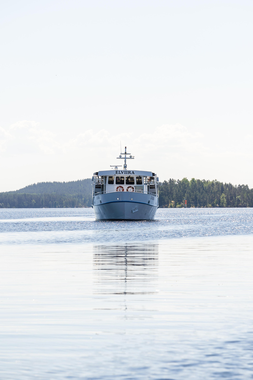 Cruise around Savonlinna archipelago - Cottages, saunas, and everyday archipelago life