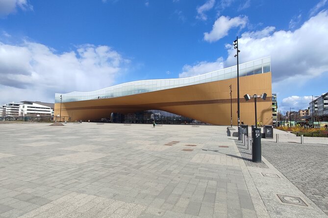 Epic Helsinki: English Speaking Walking Tour - Senate Square and the shape of Finnish power