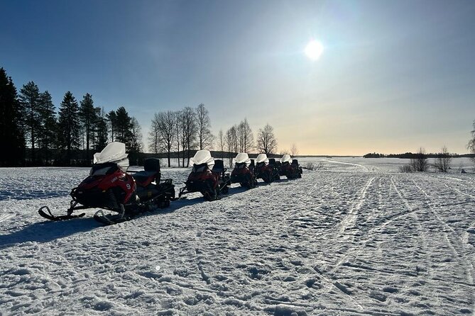 Family Snowmobiling in Rovaniemi, Apukka Resort - Who will enjoy this most?