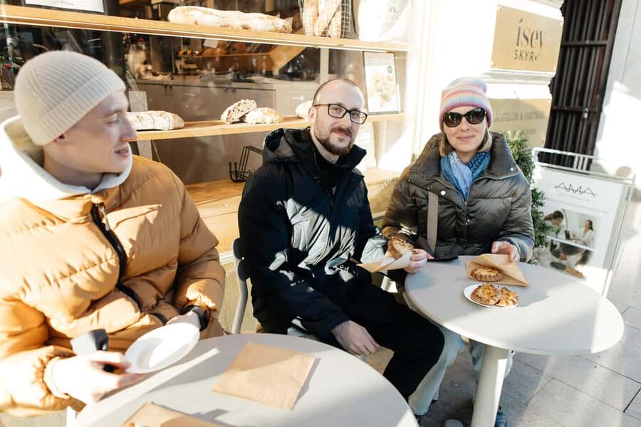 FOOD Tour with Rooftop Bar Visit in Helsinki - What the guide adds to each stop
