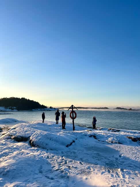 From Helsinki: Archipelago Excursion in Porkkalaniemi - Walking through forest, rock, and coastal habitats
