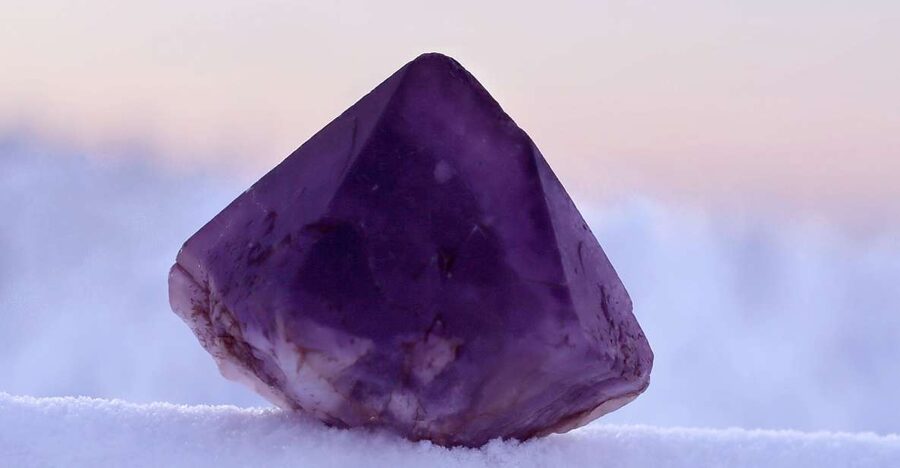 From Rovaniemi: Amethyst Mine Guided Tour - Why the family-friendly format works