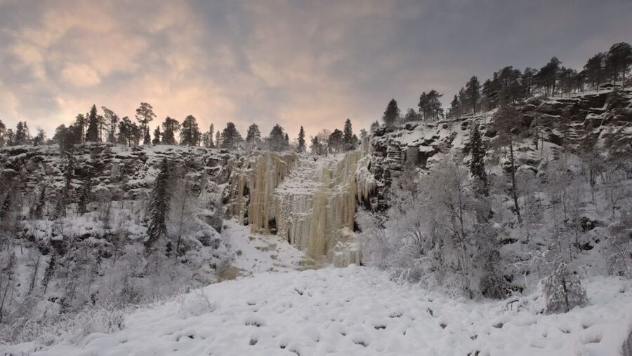 From Rovaniemi: Korouoma Frozen Waterfalls Small-Group Hike - The long road from Rovaniemi to Korouoma