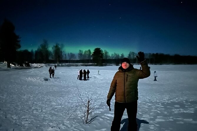 From Rovaniemi: Northern Lights Tour with Campfire Snacks - What the first stop does well, and where it falls short