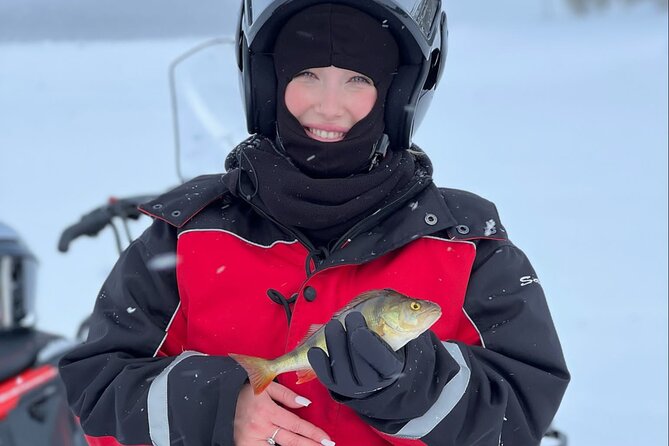 From Saariselkä: Ice Fishing Tour to Lake Inari, reindeers &lunch - Who will enjoy this Lake Inari outing?
