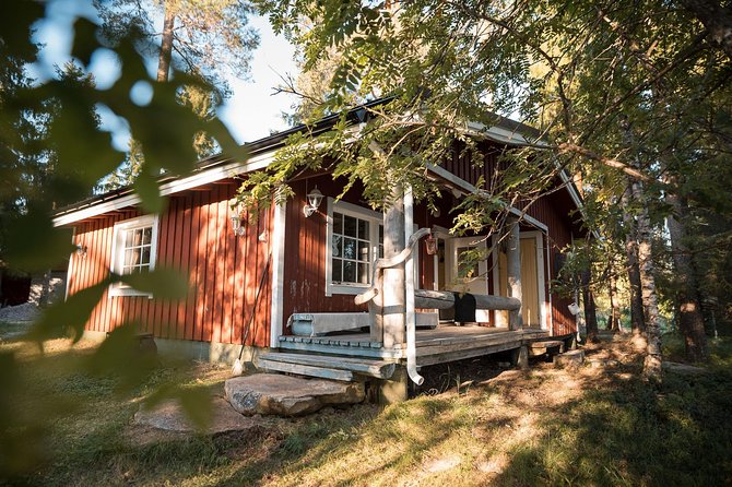 Full Day Lapland Tour, including Lunch and Dinner - Lunch, local products, and a useful warm-up