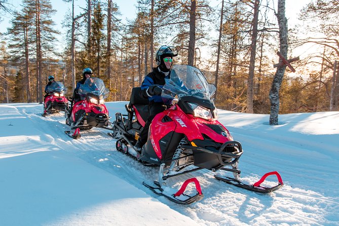 Full Day Snowmobile Safari into the Lappish Wilderness in Rovaniemi - A campfire lunch in the middle of the day