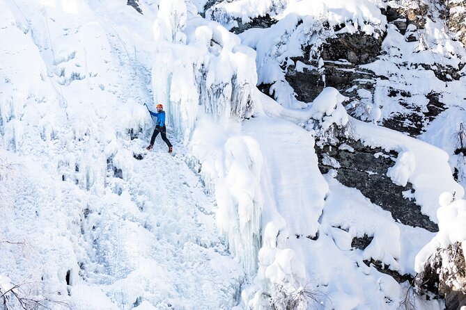 Half-Day Premium Ice Climbing in Pyhä Lapland - A bonfire, berry juice, and a taste of Arctic life