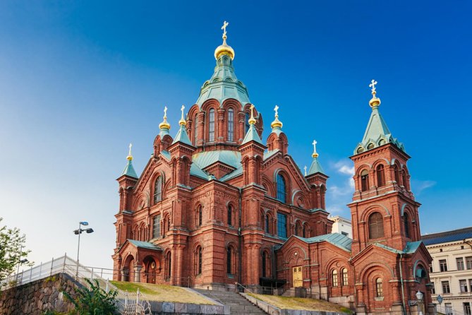 Helsinki Airport Layover Sightseeing Tour - Meeting your guide at Helsinki Airport