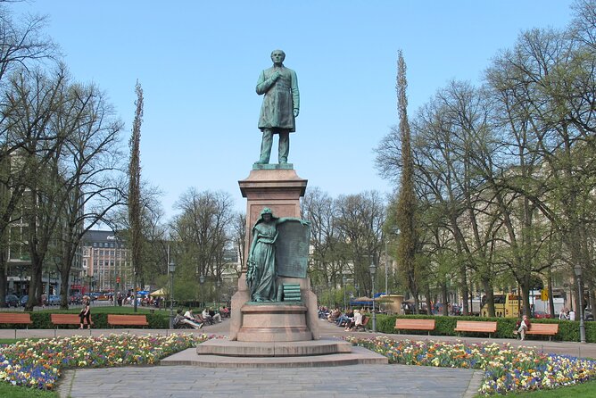 Helsinki and Porvoo Tour by Private Car with Personal Guide - Porvoo Old Town in 45 minutes