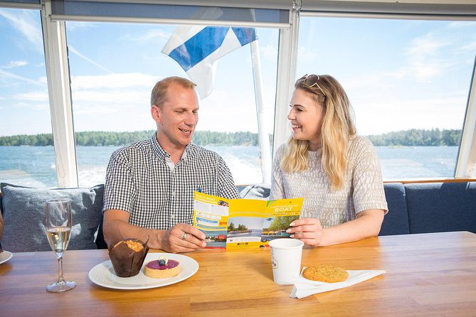 Helsinki Canal Cruise - From Market Square into Helsinki’s island world