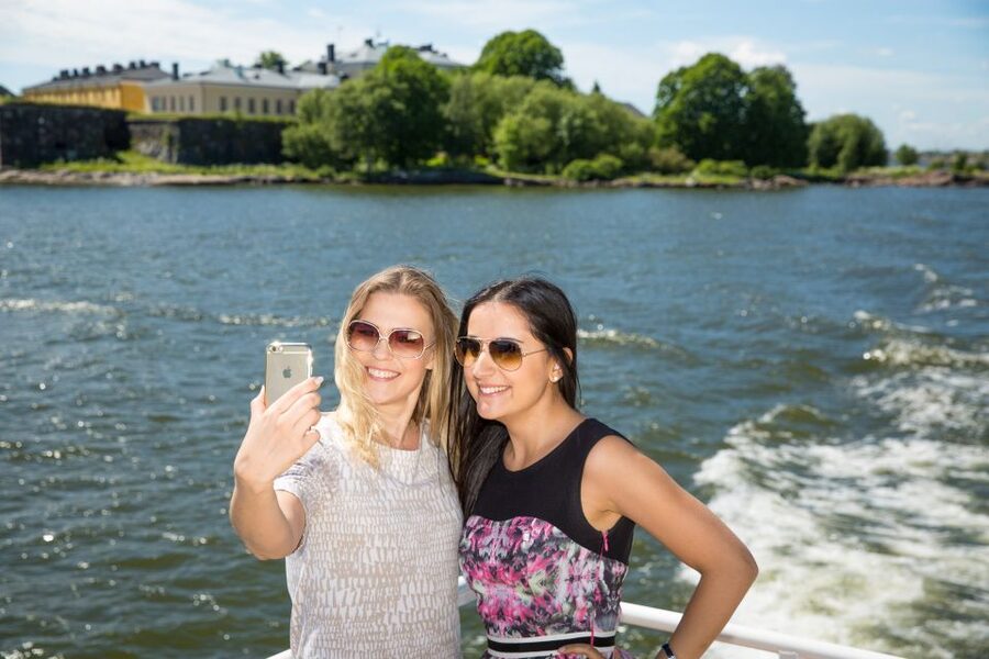 Helsinki: City Highlights 1.5-Hour Archipelago Cruise - Why Helsinki is best understood from the sea