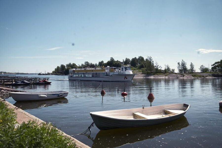 Helsinki: City Highlights 1.5-Hour Archipelago Cruise - Merisatama, Eira, and Helsinki’s changing architecture