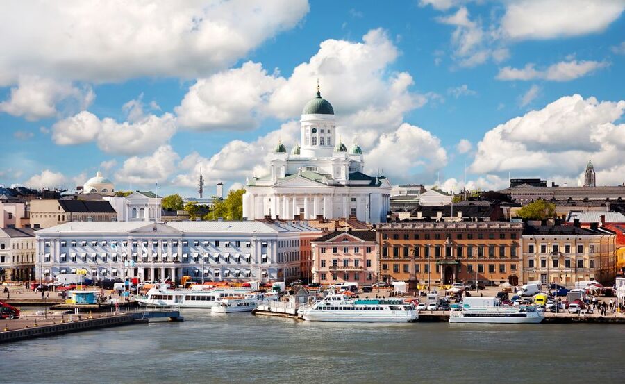 Helsinki: City Highlights and Suomenlinna Eco-Friendly Tour - The Amanda Statue and Helsinki’s public art