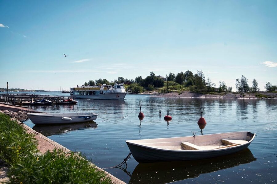 Helsinki Evening Cruise - Drinks, snacks, and the real ticket value