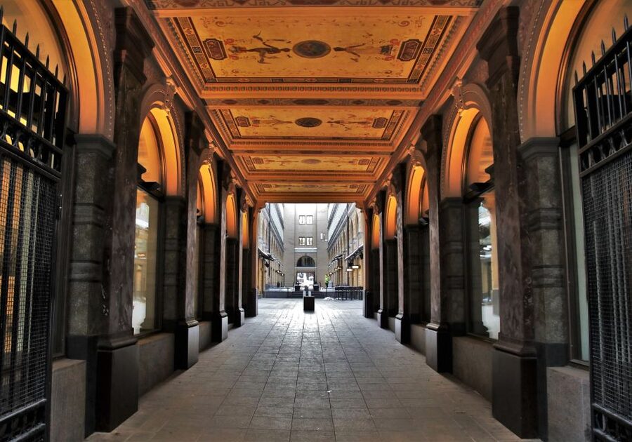 Helsinki: Express Walk with a Local in 60 minutes - Key points at a glance
