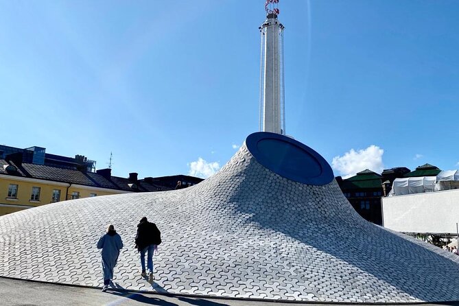 Helsinki Highlight: Visit The Most Popular Spots by Eco-Friendly Transportation - Senate Square and the two cathedrals