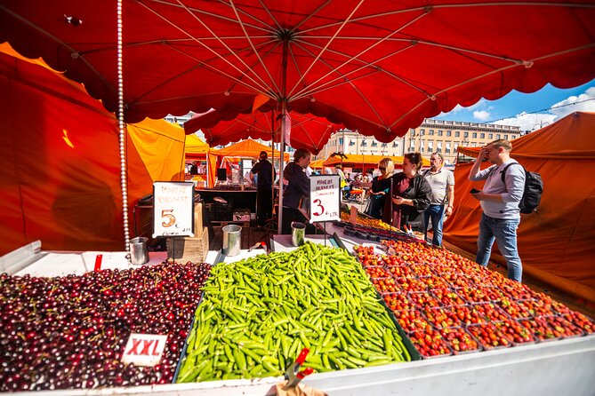 Helsinki Highlights Tour: the Top Sightseeing Spots - What the guides add to the route