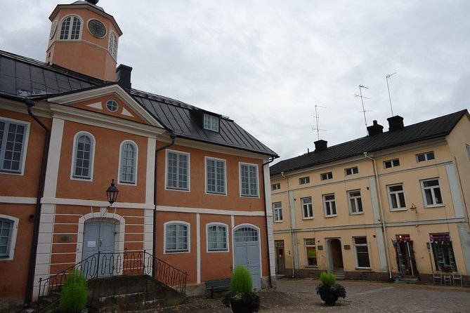 Helsinki Private Sightseeing + Medieval Town Porvoo - Two hours in Porvoo Old Town