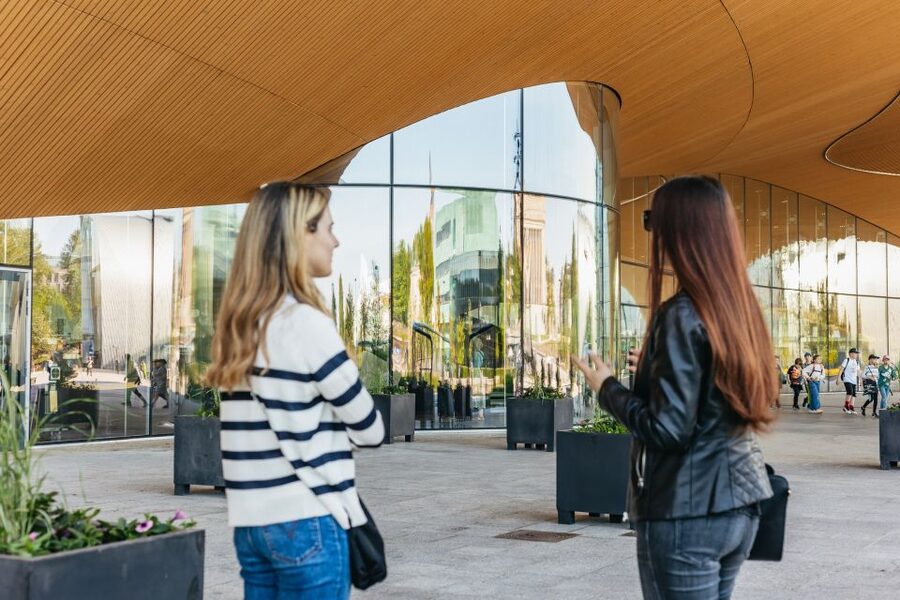 Helsinki: Private Tour with a Local Guide - Price, timing, and what the $62 covers