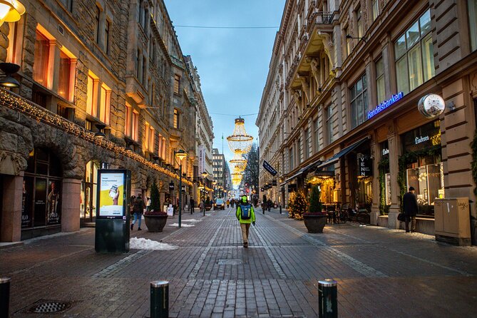 Helsinki Scavenger Hunt and Highlights Self-Guided Tour - Using the app in six languages