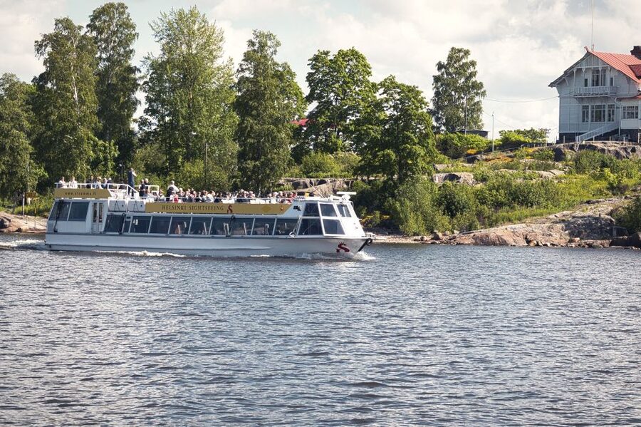 Helsinki: Sightseeing Canal Cruise with Audio Commentary - Kulosaari, Mustikkamaa, and Korkeasaari Zoo