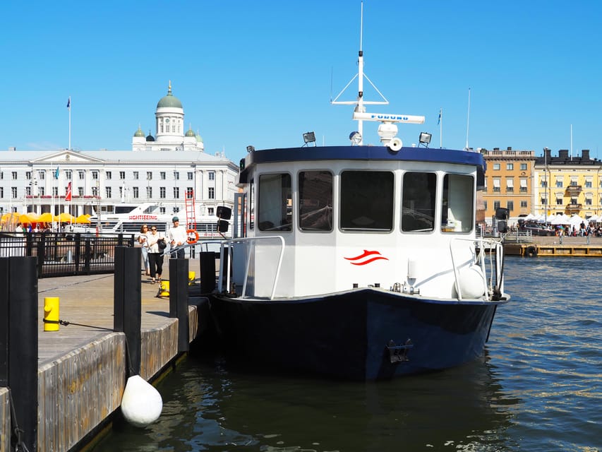 Helsinki: Vallisaari Fortress Island Ferry Ticket - Cafés, water points, and a practical break