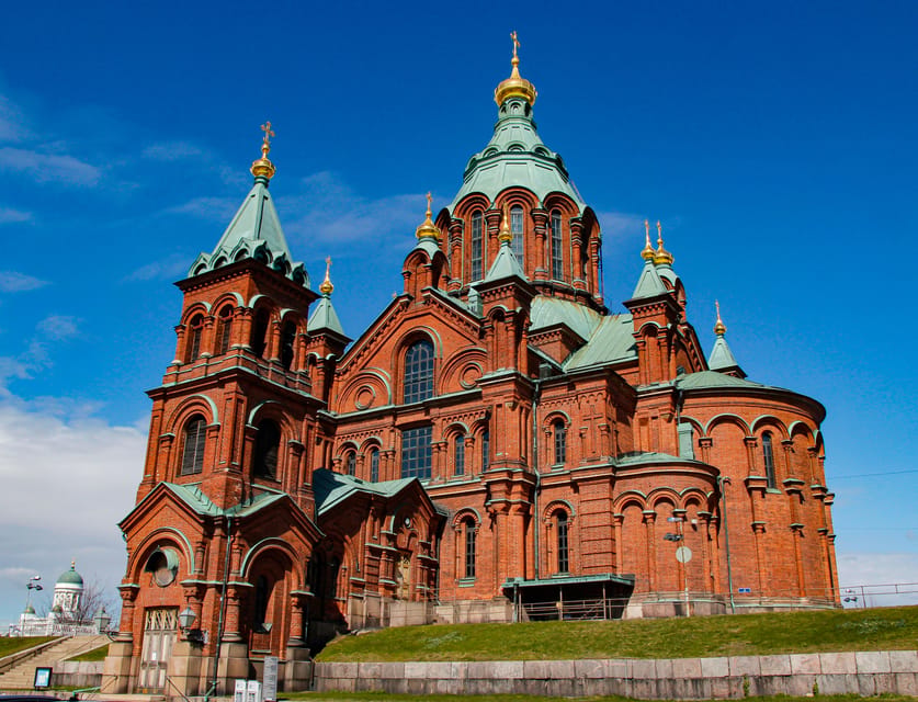 Helsinki Walking Tour with a Sociologist - Who will get the most from this Helsinki walk
