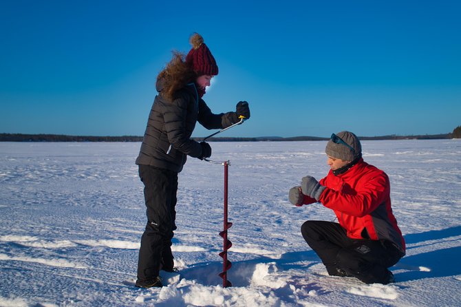 Ice Fishing Tour - A quiet frozen lake outside Rovaniemi