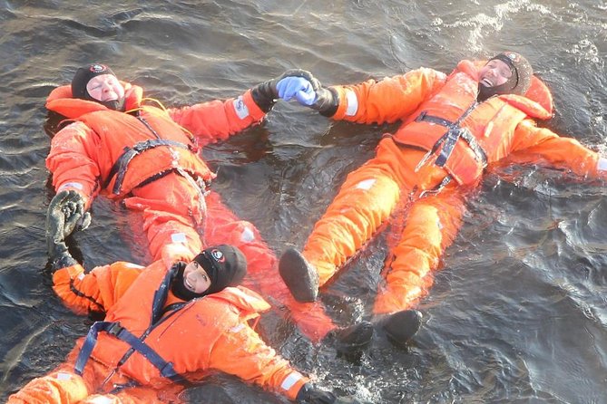 Ice-Floating Experience in Savonlinna - Warm juice after the water