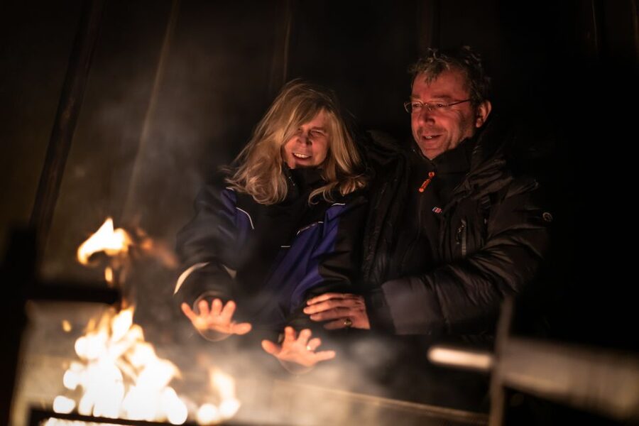 Ivalo: Lake Inari Northern Lights Tour w/ Reindeer & Dinner - Tina and Tapio’s island camp