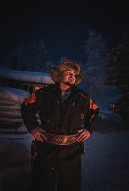 Ivalo: Lake Inari Northern Lights Tour w/ Reindeer & Dinner - Who will enjoy this evening most?