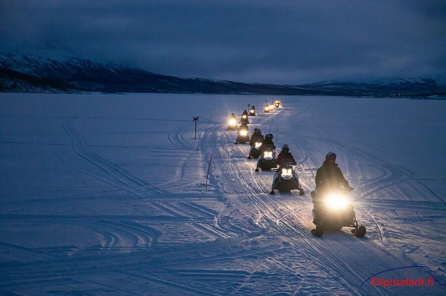 Kilpisjärvi: Border of Three Countries Snowmobile Safari - A hot drink, pastry, and the return ride