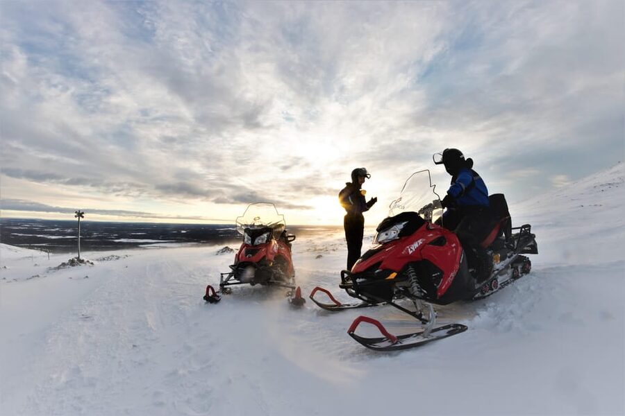 King of Ylläs: Snowmobiling to the Hill - Coffee, doughnut, and a hilltop pause