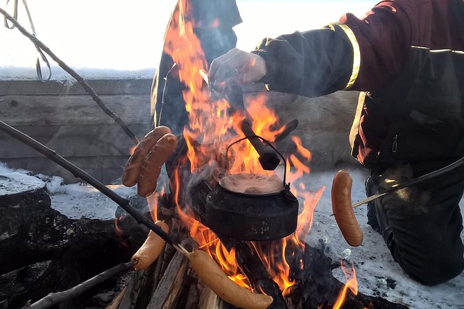 Lakeside Sauna Trip with Ice Fishing and Ice Swimming - A quiet break from Rovaniemi