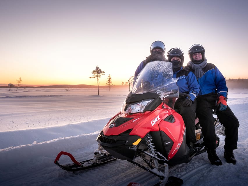 Levi: Easy Snowmobile Tour Perfect for Beginners - Learning the controls on easy trails