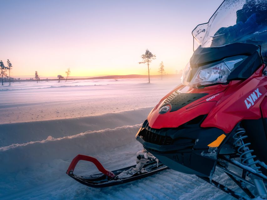 Levi: Easy Snowmobile Tour Perfect for Beginners - How the family sleigh option works