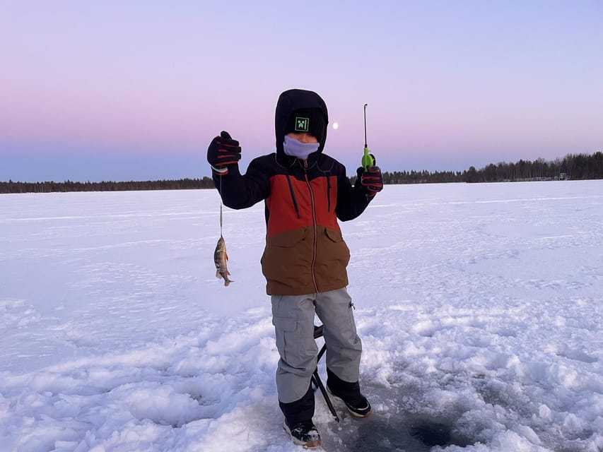 Levi: Ice Fishing Trip in a small group - What the guide adds