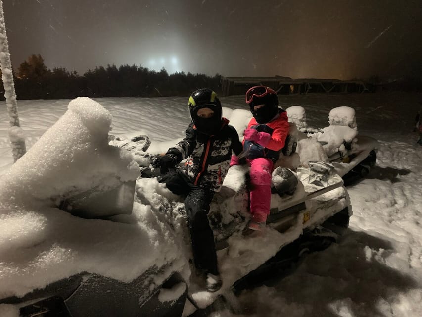 Levi: Northern Lights Snowmobile Safari and Campfire Picnic - Family arrangements and license rules