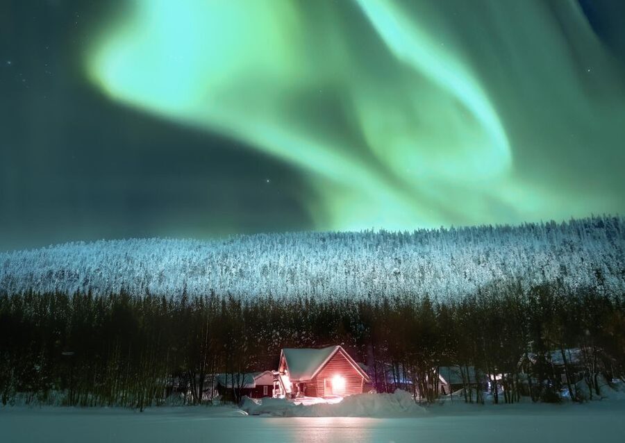Levi: Northern Lights Snowmobile Tour with Snacks and Drinks - The 80-minute ride into the forest